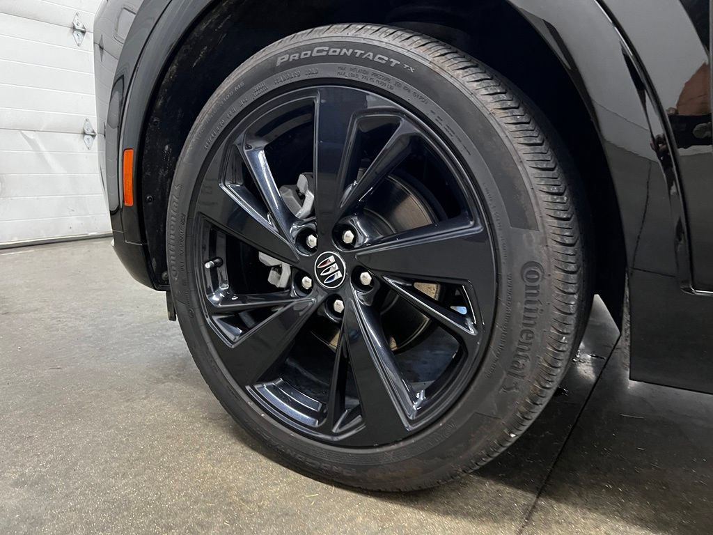 Certified 2025 Buick Envision Sport Touring AWD/4WD image 11