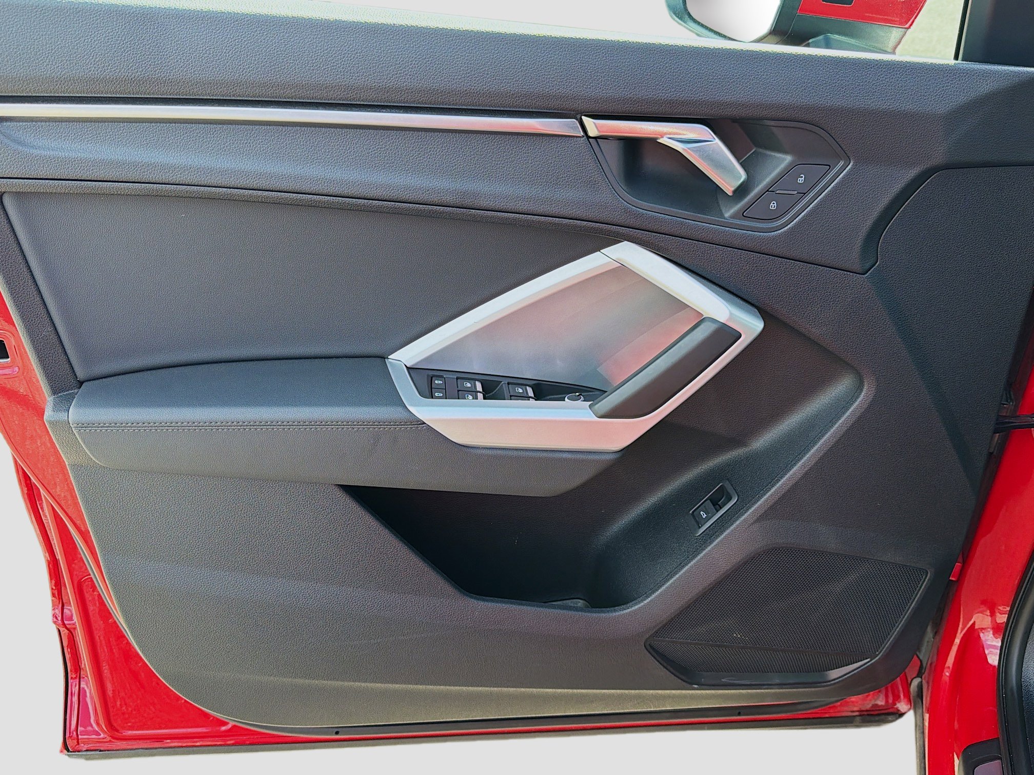 Used 2025 Audi Q3 2.0T Premium image 22