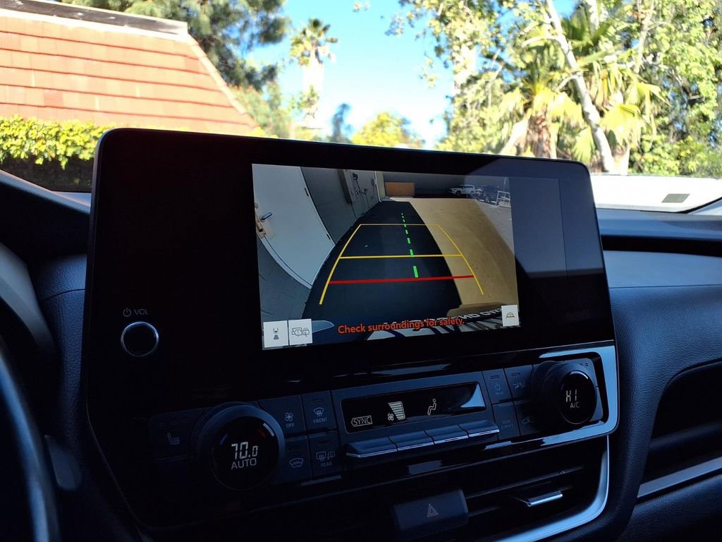 Certified 2024 Toyota Grand Highlander XLE image 9