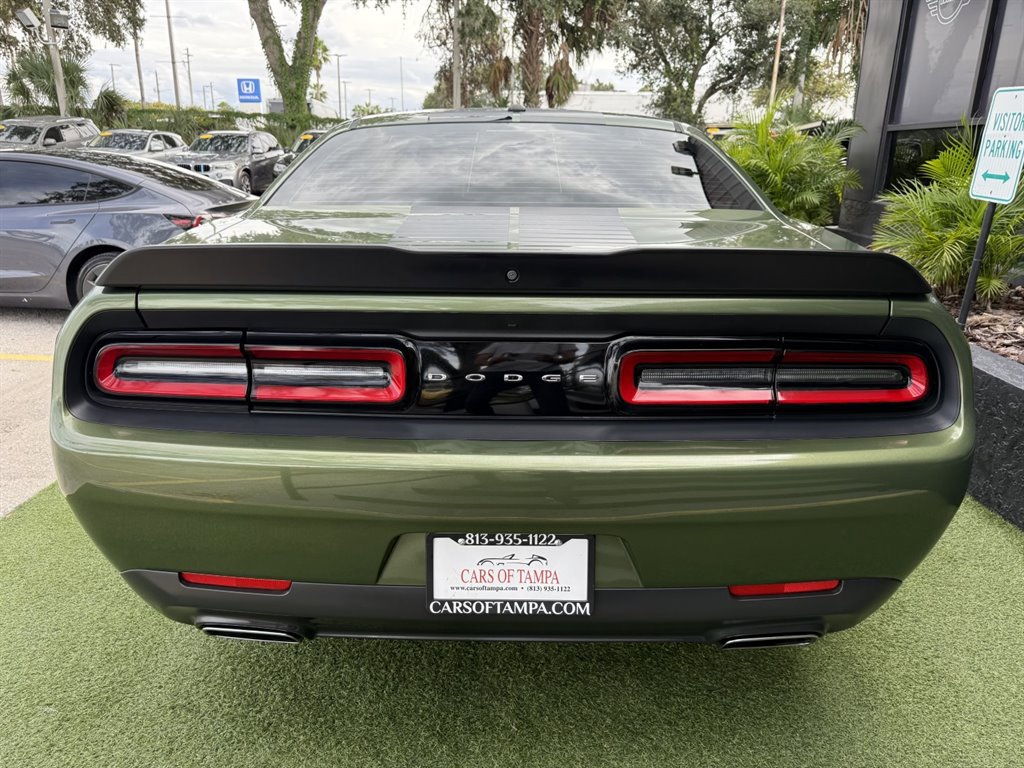 Used 2018 Dodge Challenger SXT w/ Blacktop Package RWD image 5