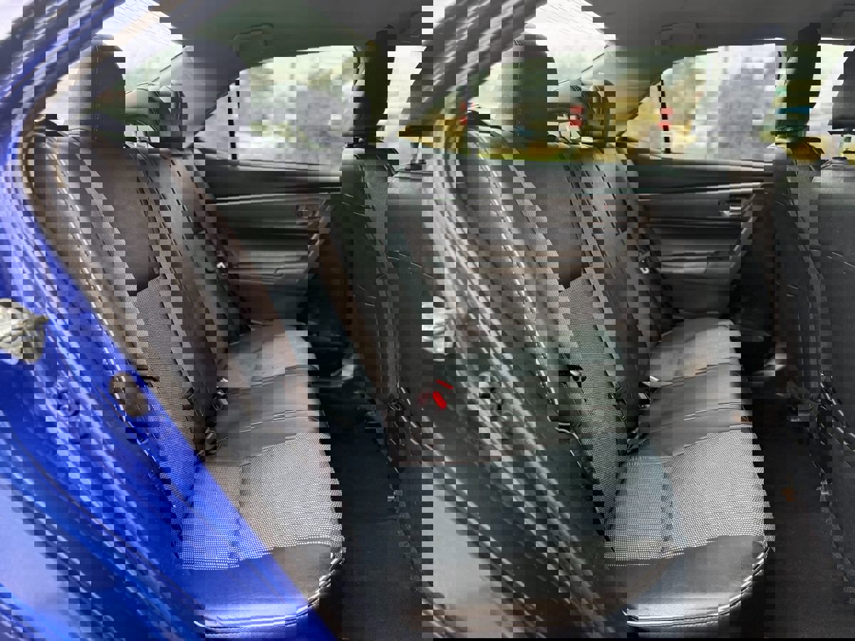 Used 2014 Toyota Corolla S image 32