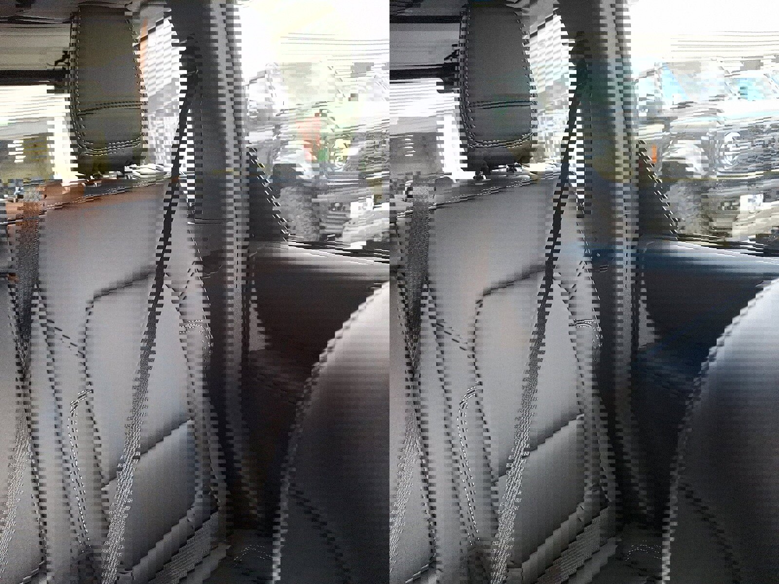 New 2025 Ford Bronco Badlands image 21