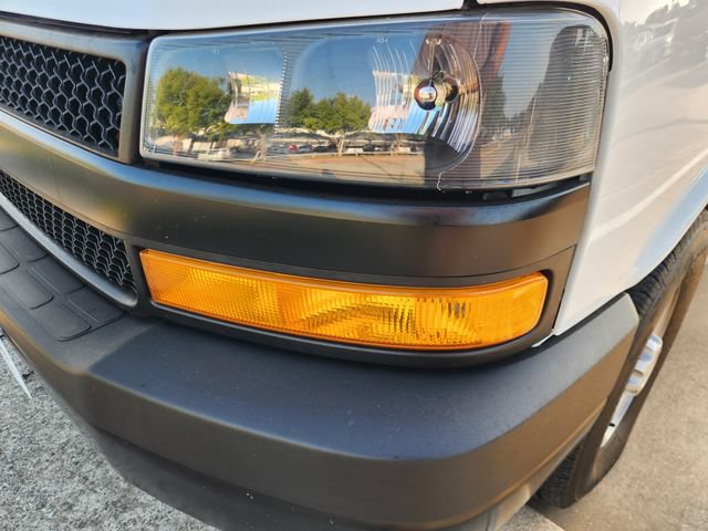 Used 2025 Chevrolet Express 3500 LS RWD image 8