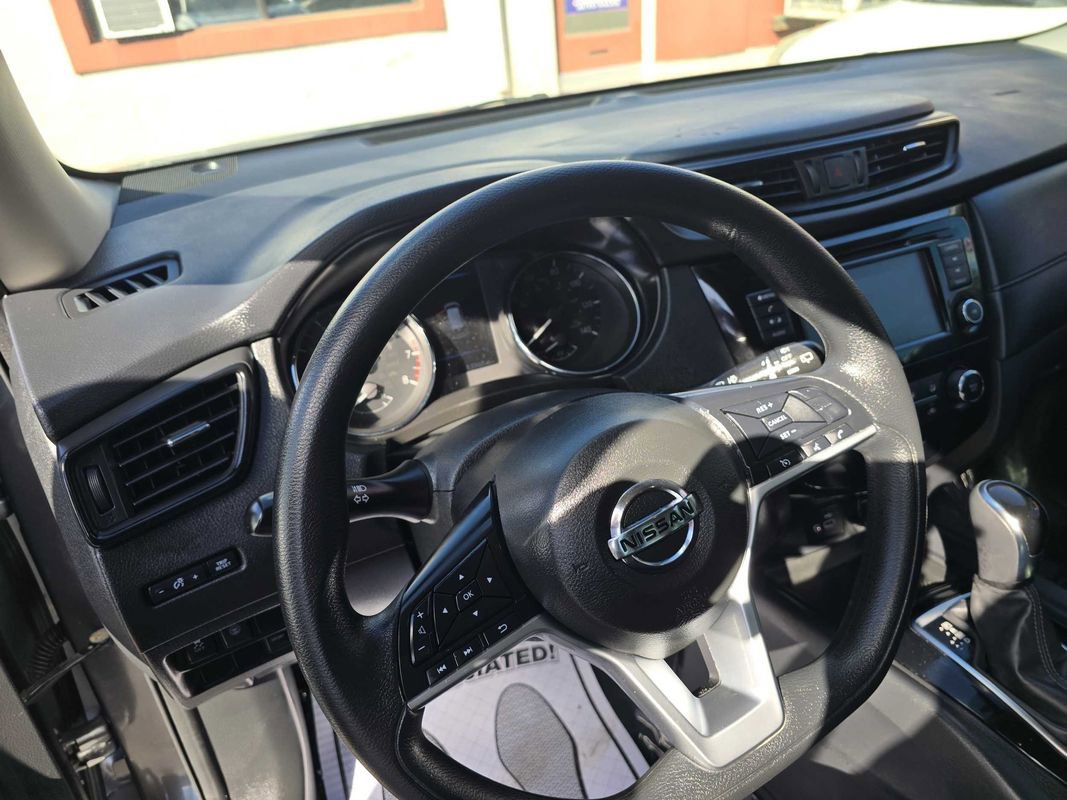 Used 2020 Nissan Rogue S image 15