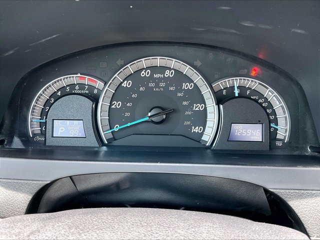 Used 2013 Toyota Camry SE FWD image 22