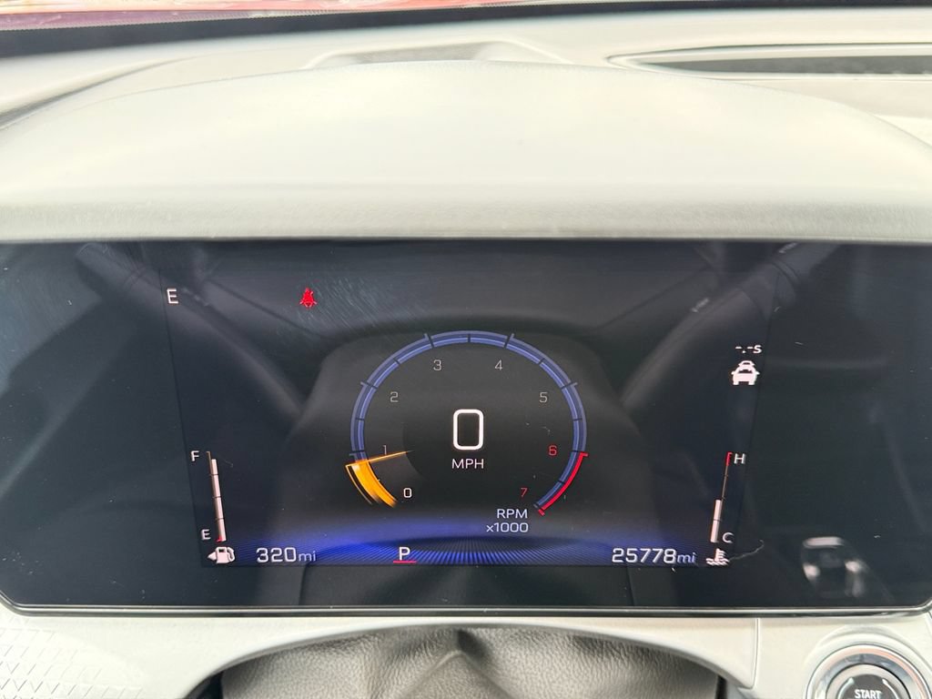 Used 2025 Chevrolet Trax LT FWD image 13