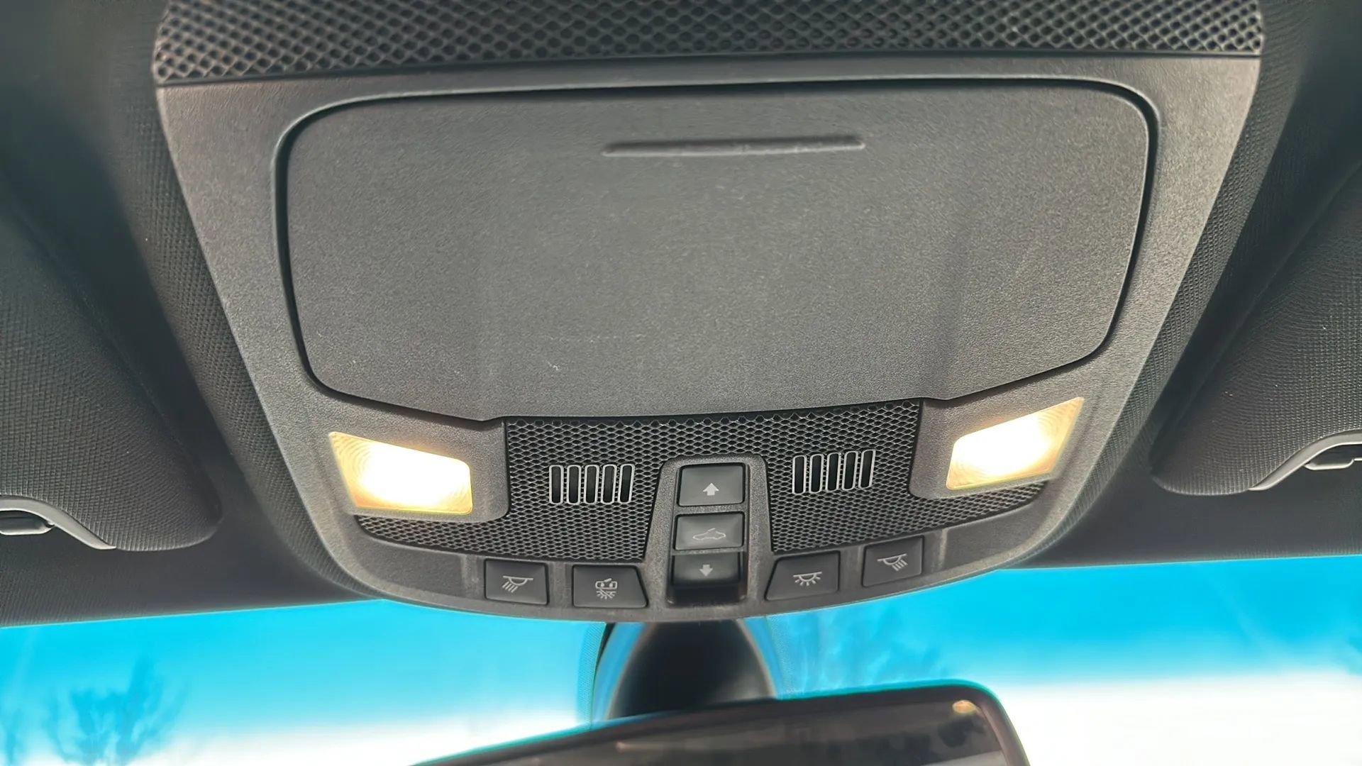 Used 2017 Lincoln MKZ Reserve w/ Climate Package image 27