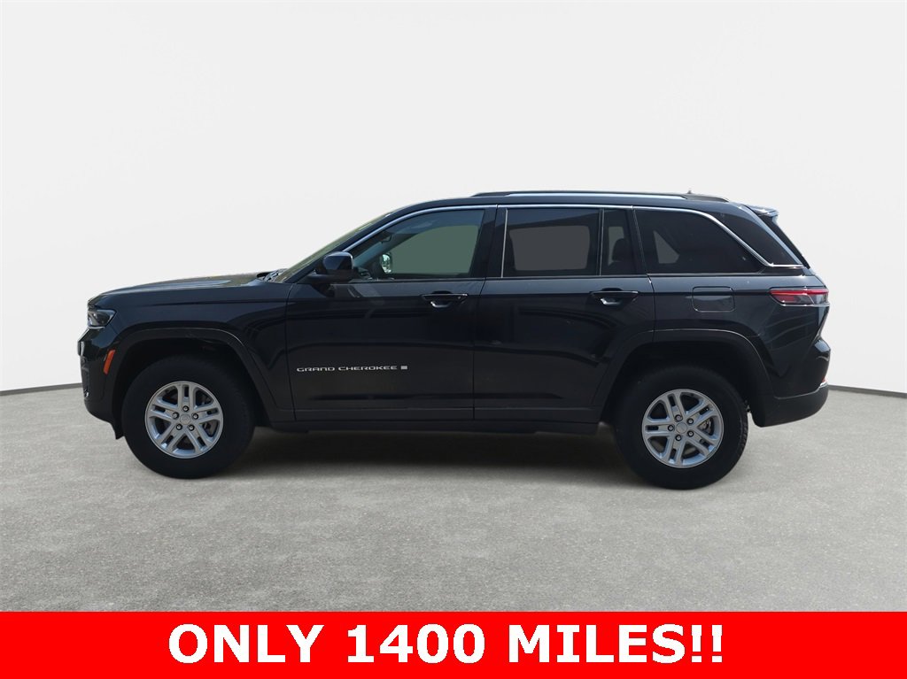 Used 2023 Jeep Grand Cherokee Laredo image 8