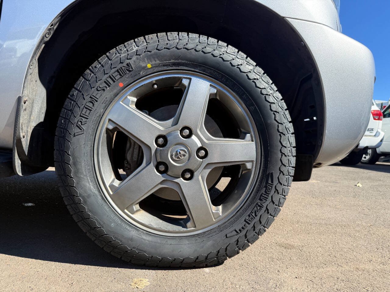Used 2014 Toyota Sequoia SR5 w/ Sport Appearance Package AWD/4WD image 31