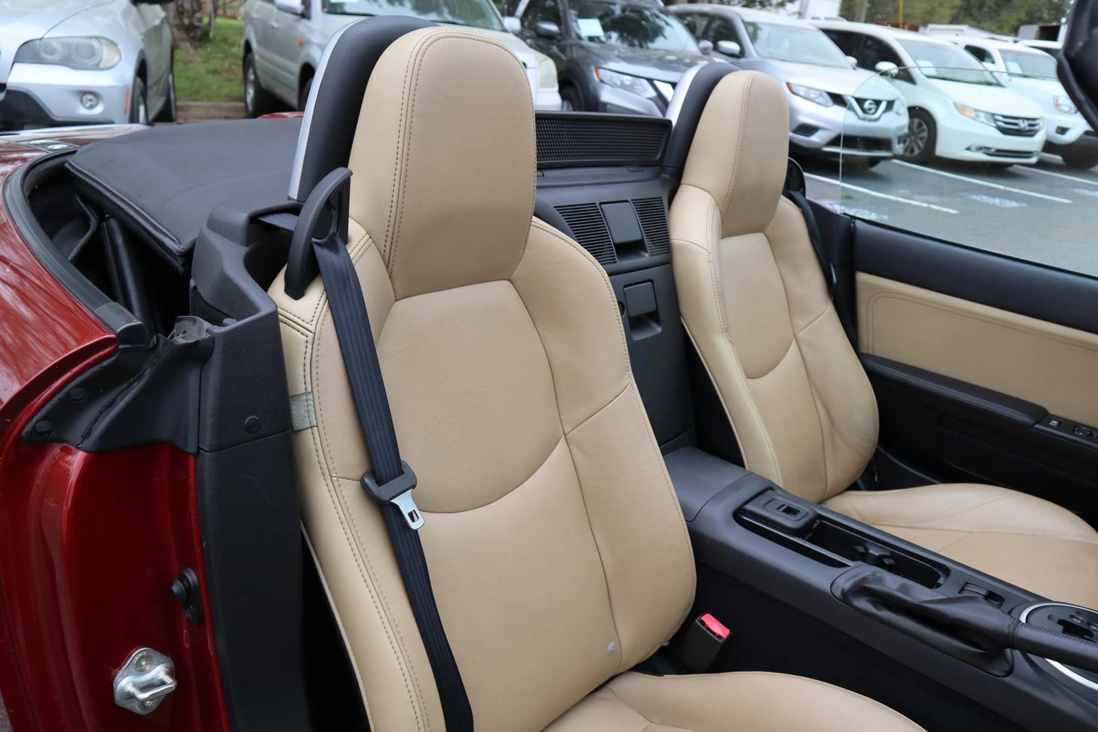 Used 2009 MAZDA MX-5 Miata Grand Touring RWD image 15