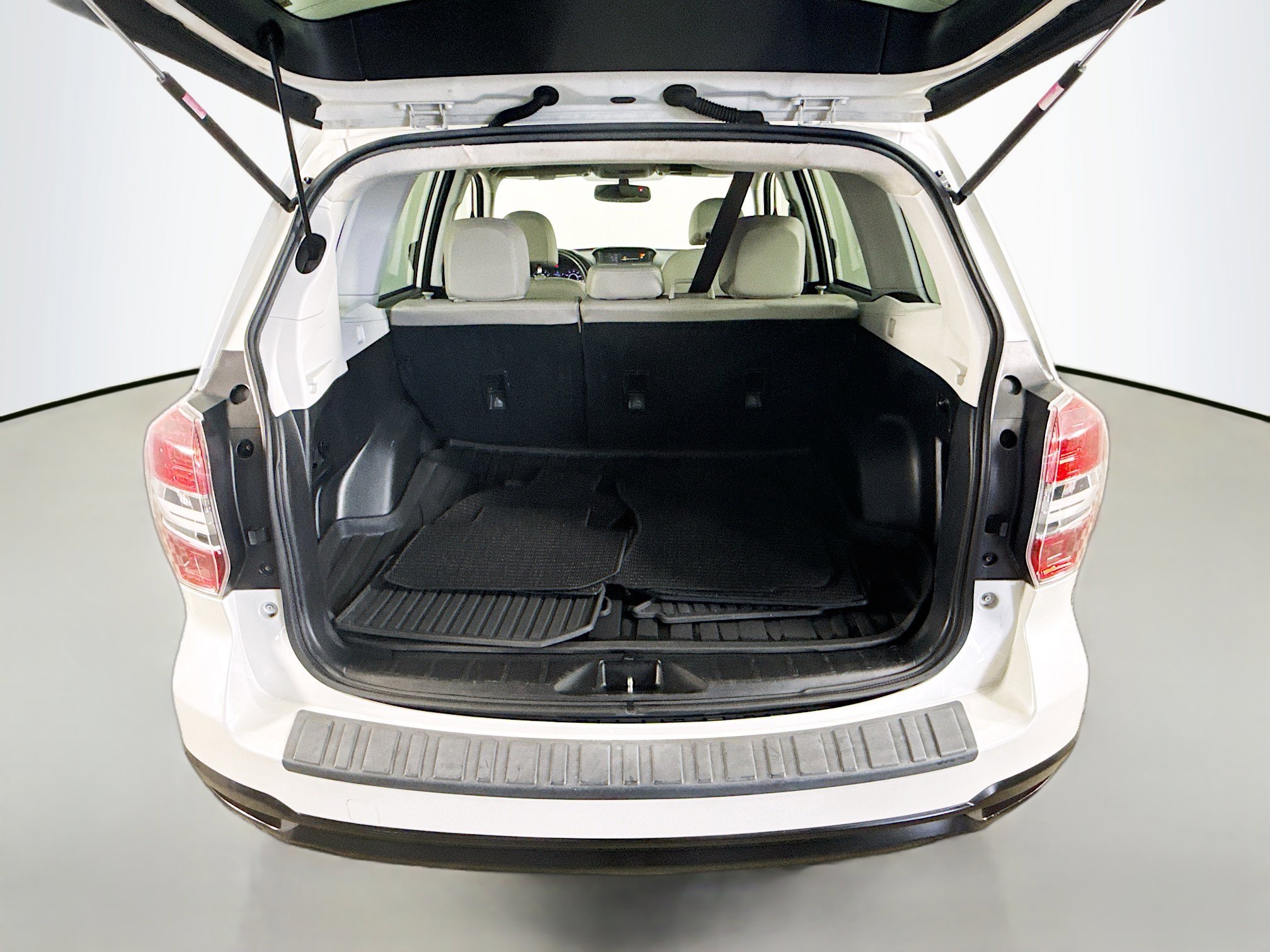 Used 2016 Subaru Forester 2.5i Touring image 35