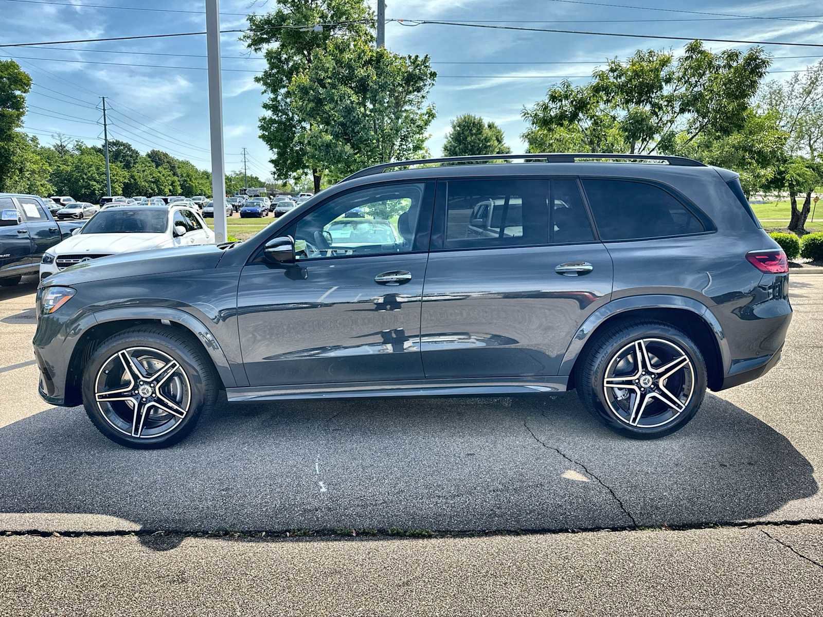 New 2026 Mercedes-Benz GLS 450 4MATIC image 5
