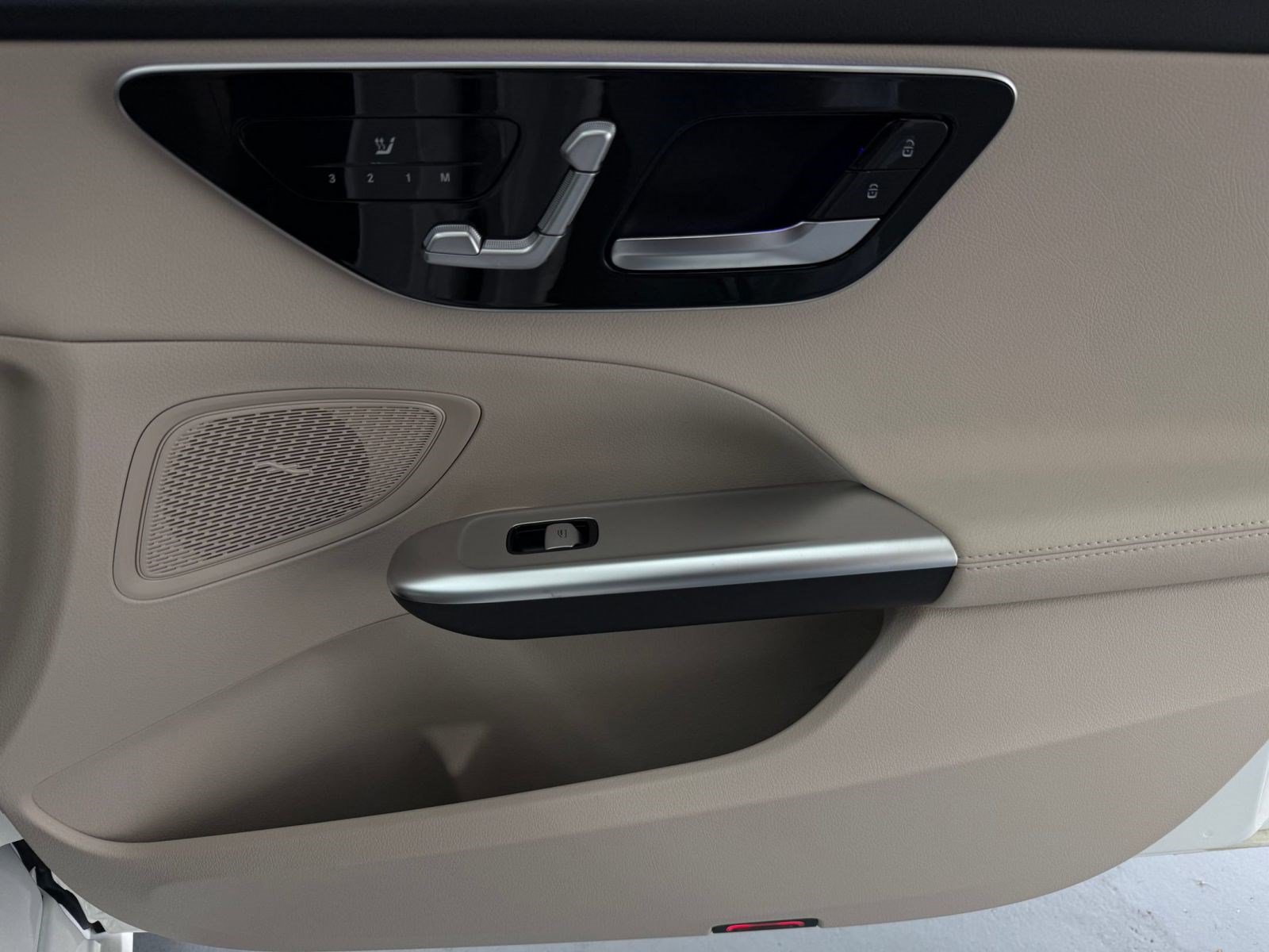 New 2026 Mercedes-Benz C 300 4MATIC Sedan image 28