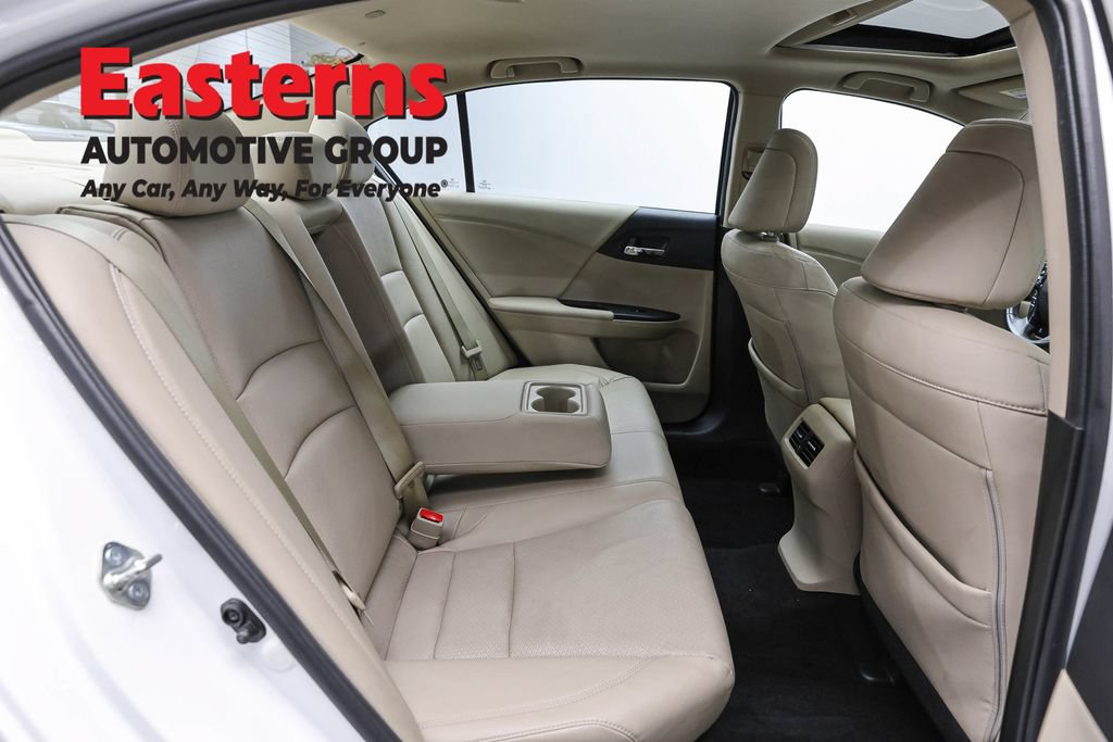 Used 2017 Honda Accord EX-L image 24