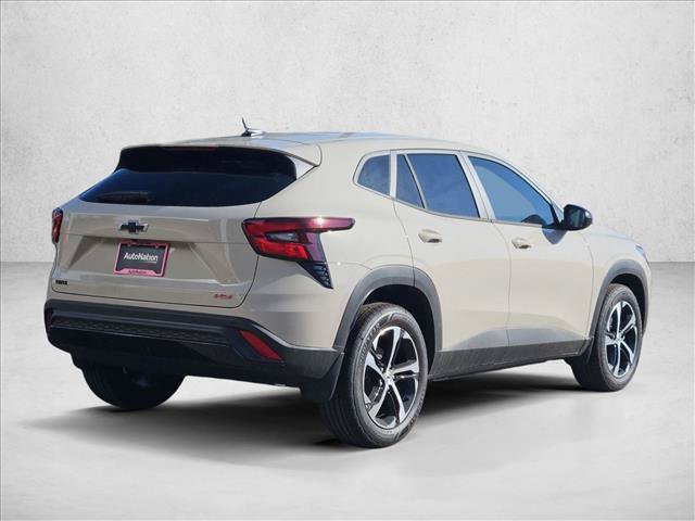 New 2026 Chevrolet Trax RS FWD image 2