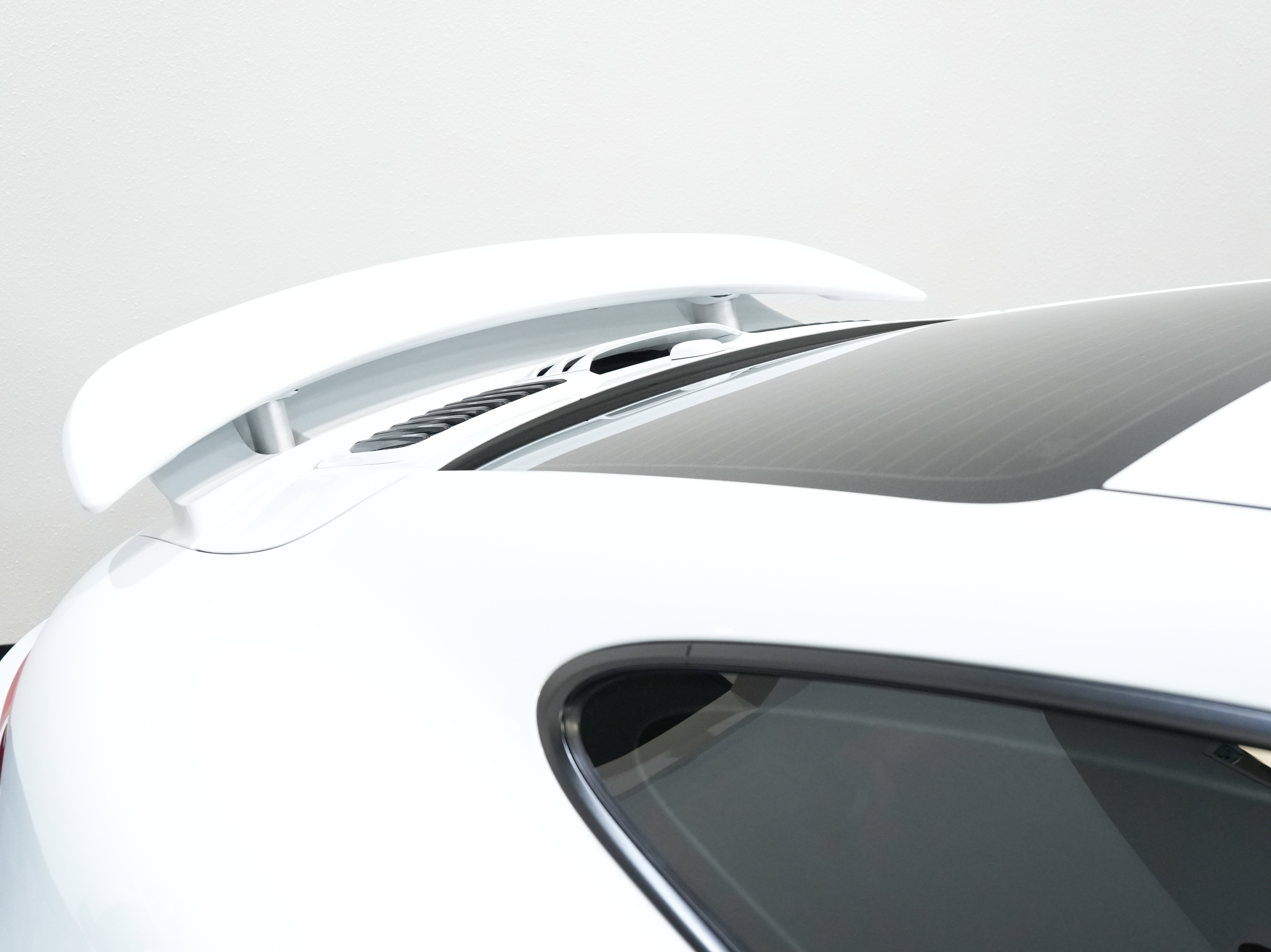 Used 2018 Porsche 911 Turbo S image 15