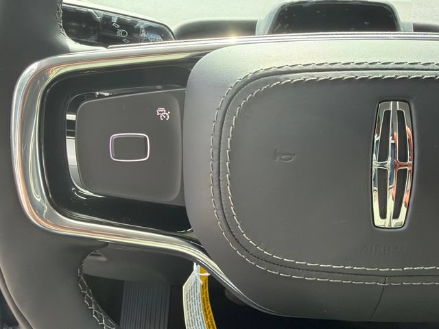 New 2027 Lincoln Navigator Premiere RWD image 30