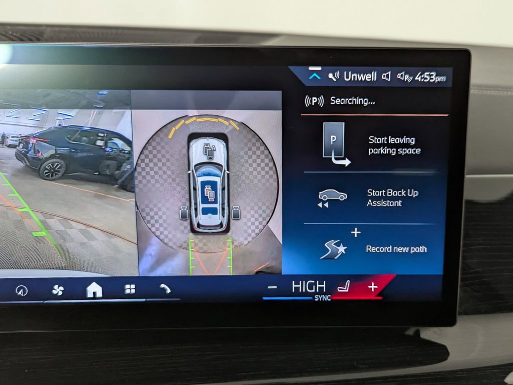 Used 2024 BMW X7 xDrive40i w/ Executive Package image 32