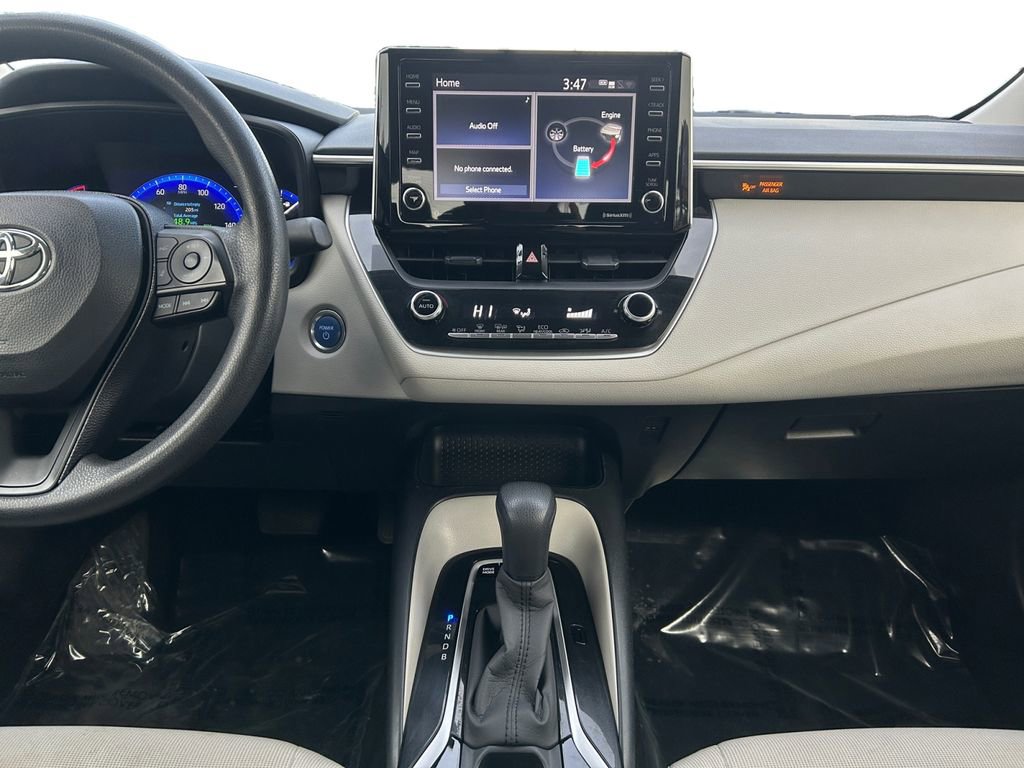 Used 2021 Toyota Corolla LE image 12
