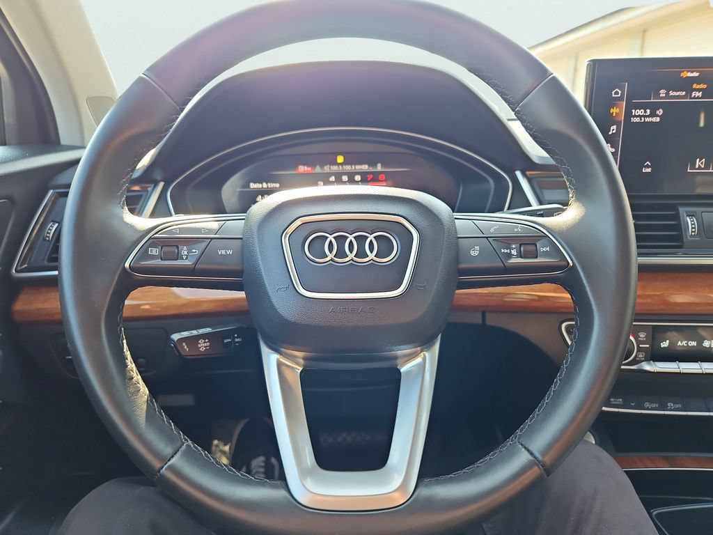 Used 2023 Audi Q5 2.0T Premium Plus w/ Premium Plus Package AWD/4WD image 33