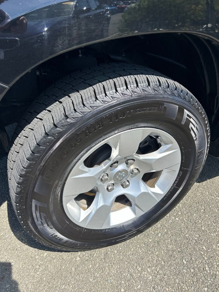 Used 2021 RAM 1500 Big Horn RWD image 9