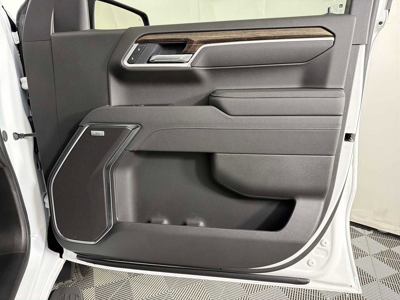 New 2026 GMC Sierra 1500 Elevation w/ Elevation Premium Package AWD/4WD image 24