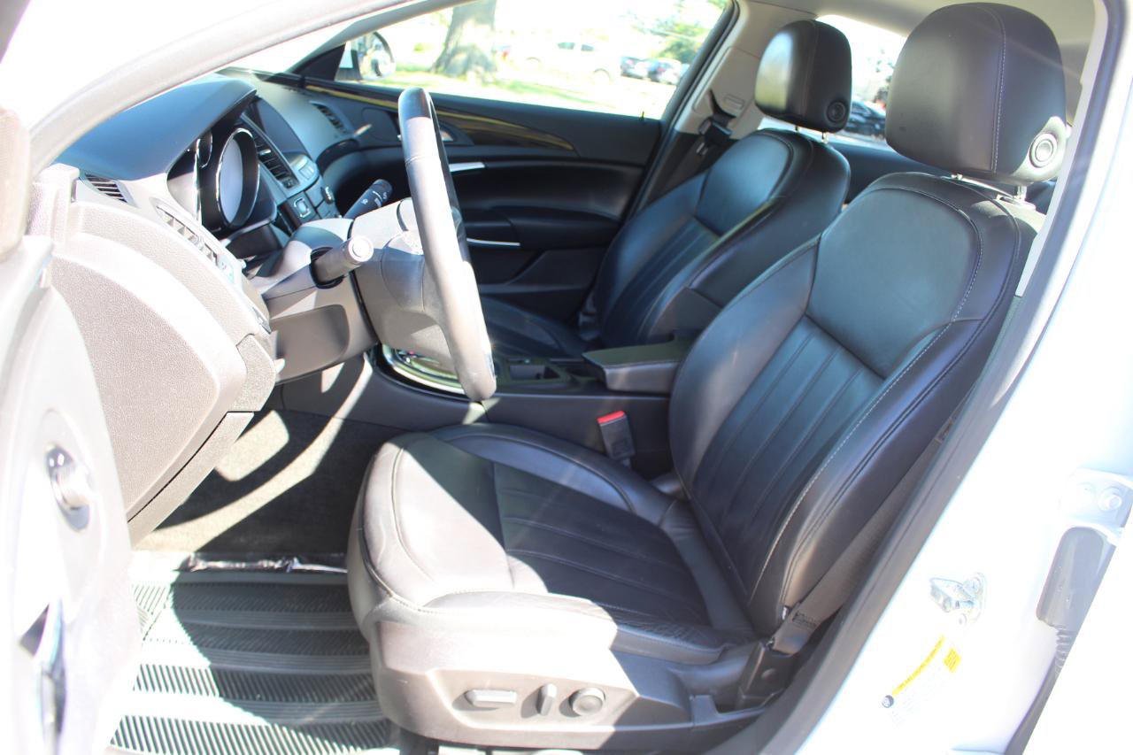 Used 2013 Buick Regal Premium FWD image 16