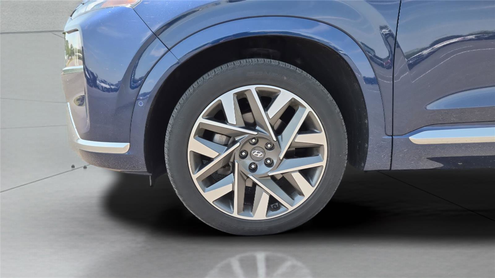 Used 2023 Hyundai Santa Fe Calligraphy FWD image 9