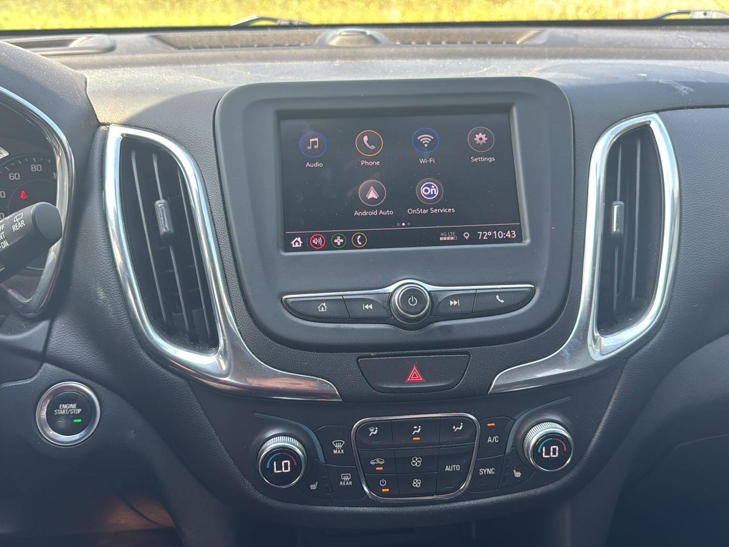 Used 2021 Chevrolet Equinox LT FWD image 12