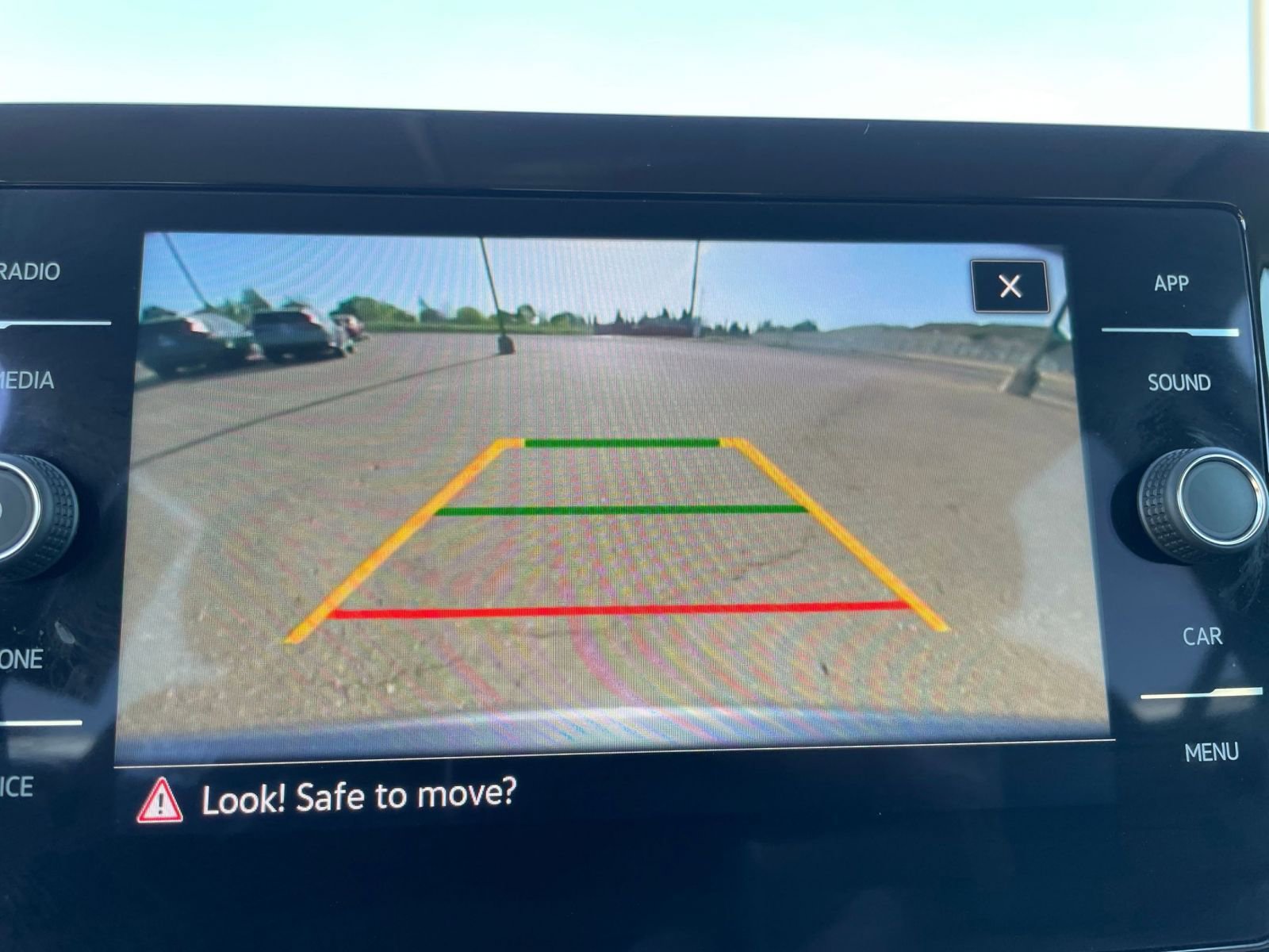 Used 2025 Volkswagen Taos SE image 24