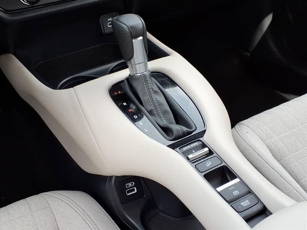 Certified 2023 Honda HR-V LX image 22