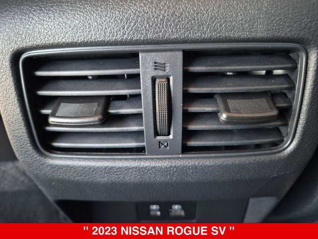 Certified 2023 Nissan Rogue SV w/ SV Premium B Package AWD/4WD image 31