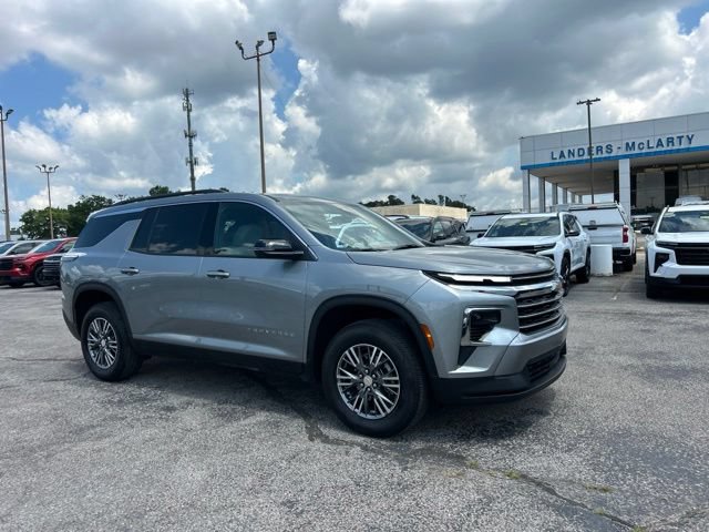 Used 2026 Chevrolet Traverse LT