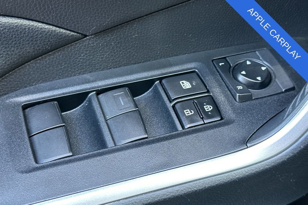 Used 2021 Toyota RAV4 XLE w/ Carpet Mat Package (TMS) image 12