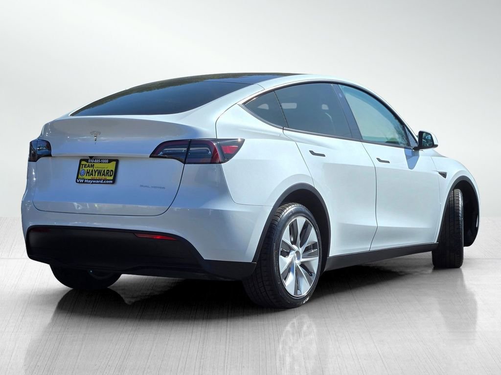 Used 2023 Tesla Model Y Long Range image 4
