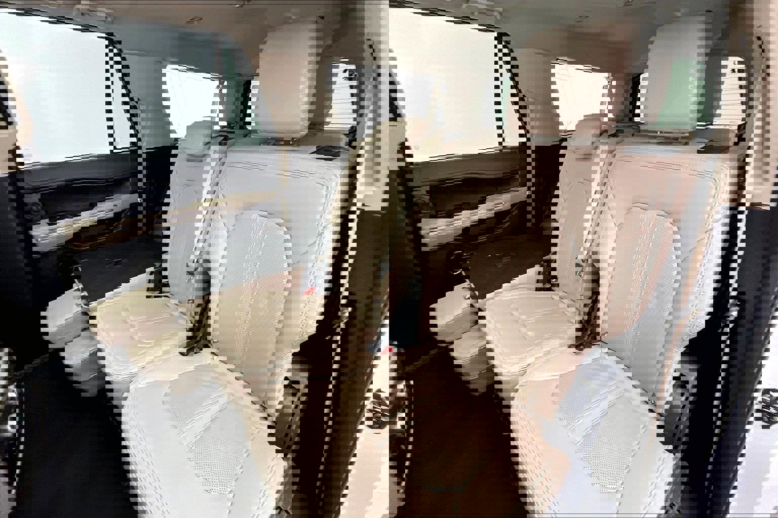 Used 2024 Ford Expedition Max Limited image 19