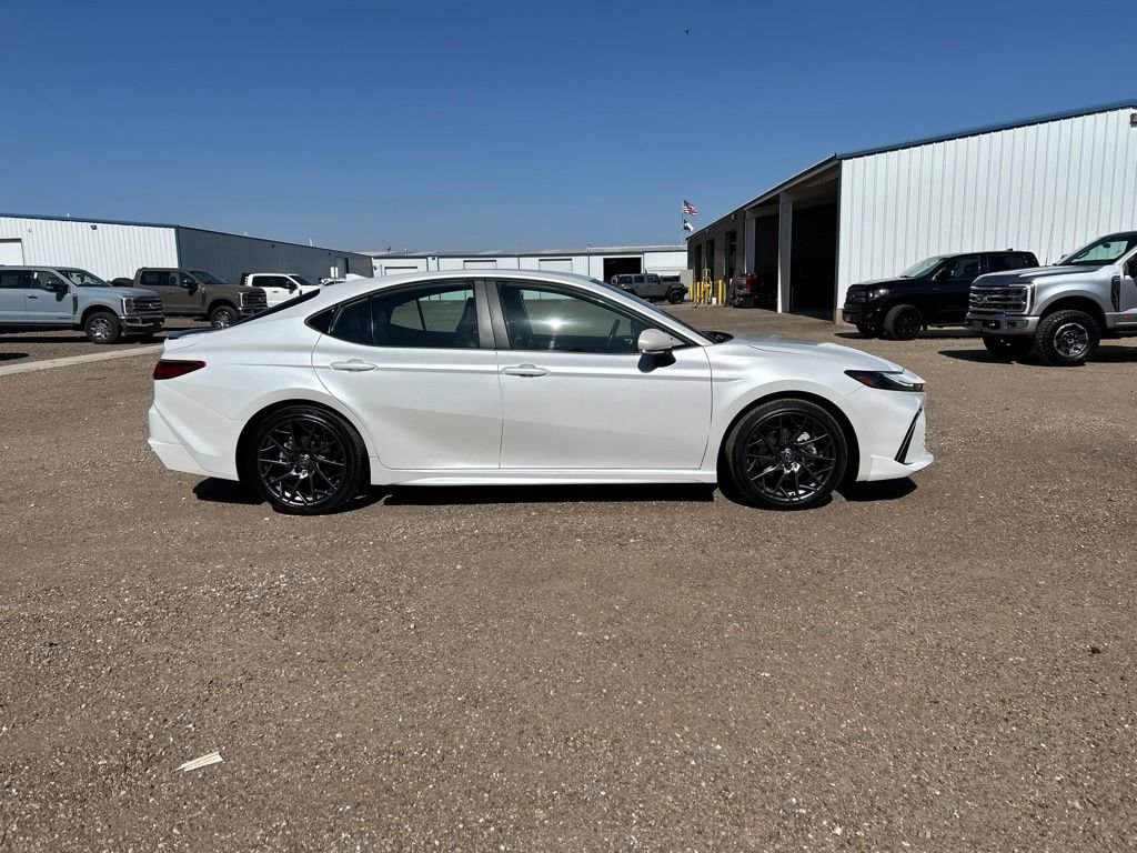 Used 2025 Toyota Camry XSE FWD image 7