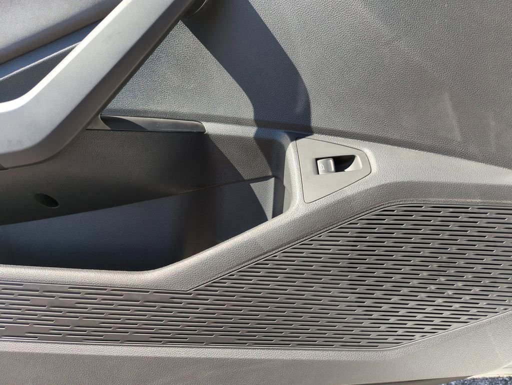 New 2026 Volkswagen Jetta SE FWD image 27