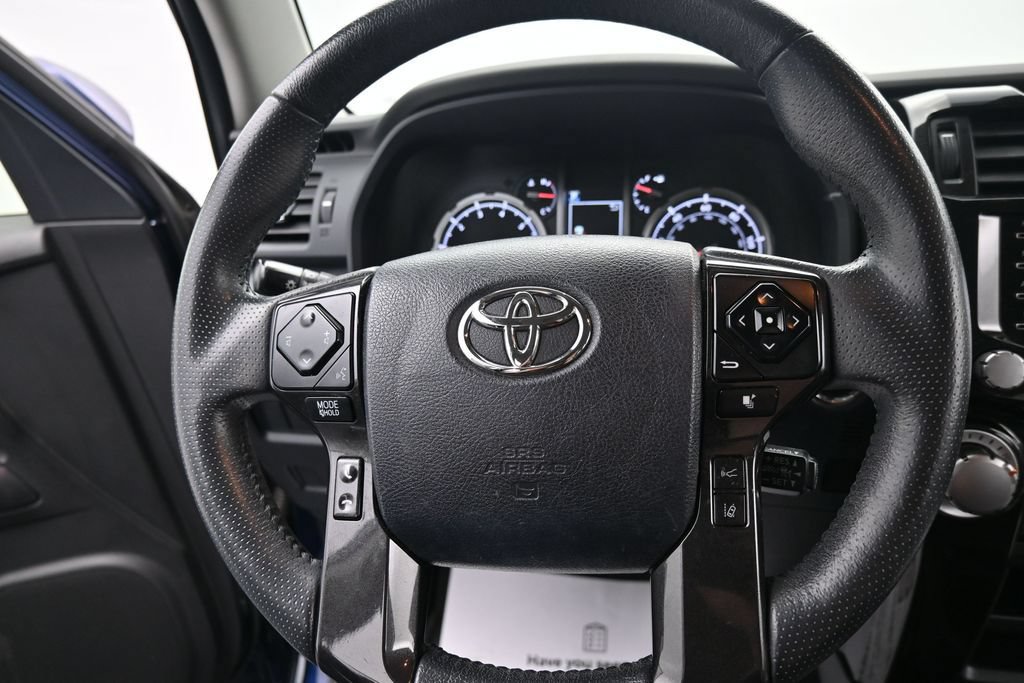 Used 2022 Toyota 4Runner TRD Off-Road Premium w/ Moonroof Package AWD/4WD image 20