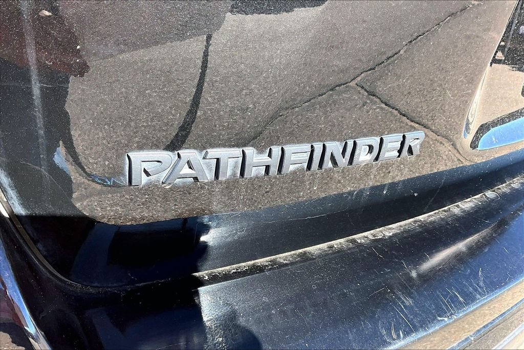 Used 2018 Nissan Pathfinder SL w/ Midnight Edition Package AWD/4WD image 24