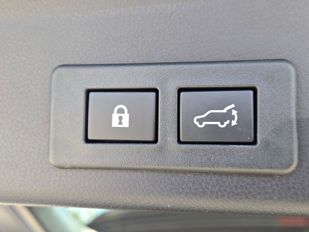 Used 2022 Subaru Ascent Touring w/ Popular Package #2A image 16