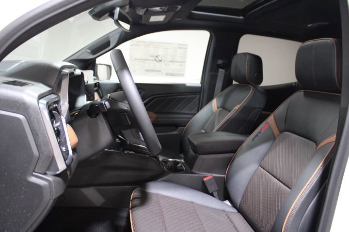 New 2026 GMC Canyon AT4 w/ Technology Plus Package AWD/4WD image 19