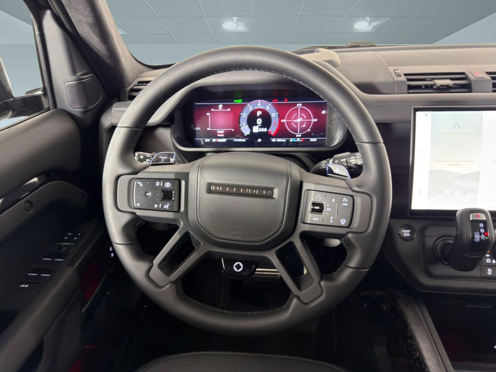 Used 2026 Land Rover Defender 110 OCTA image 4