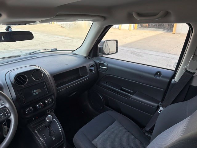 Used 2015 Jeep Patriot Sport w/ Power Value Group FWD image 20