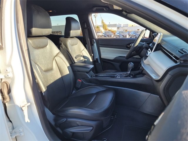 Used 2025 Jeep Compass Limited image 12