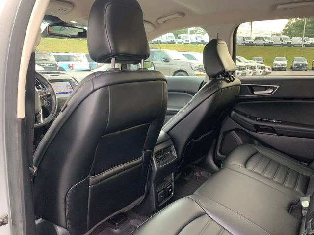 Used 2020 Ford Edge SEL w/ Convenience Package FWD image 18