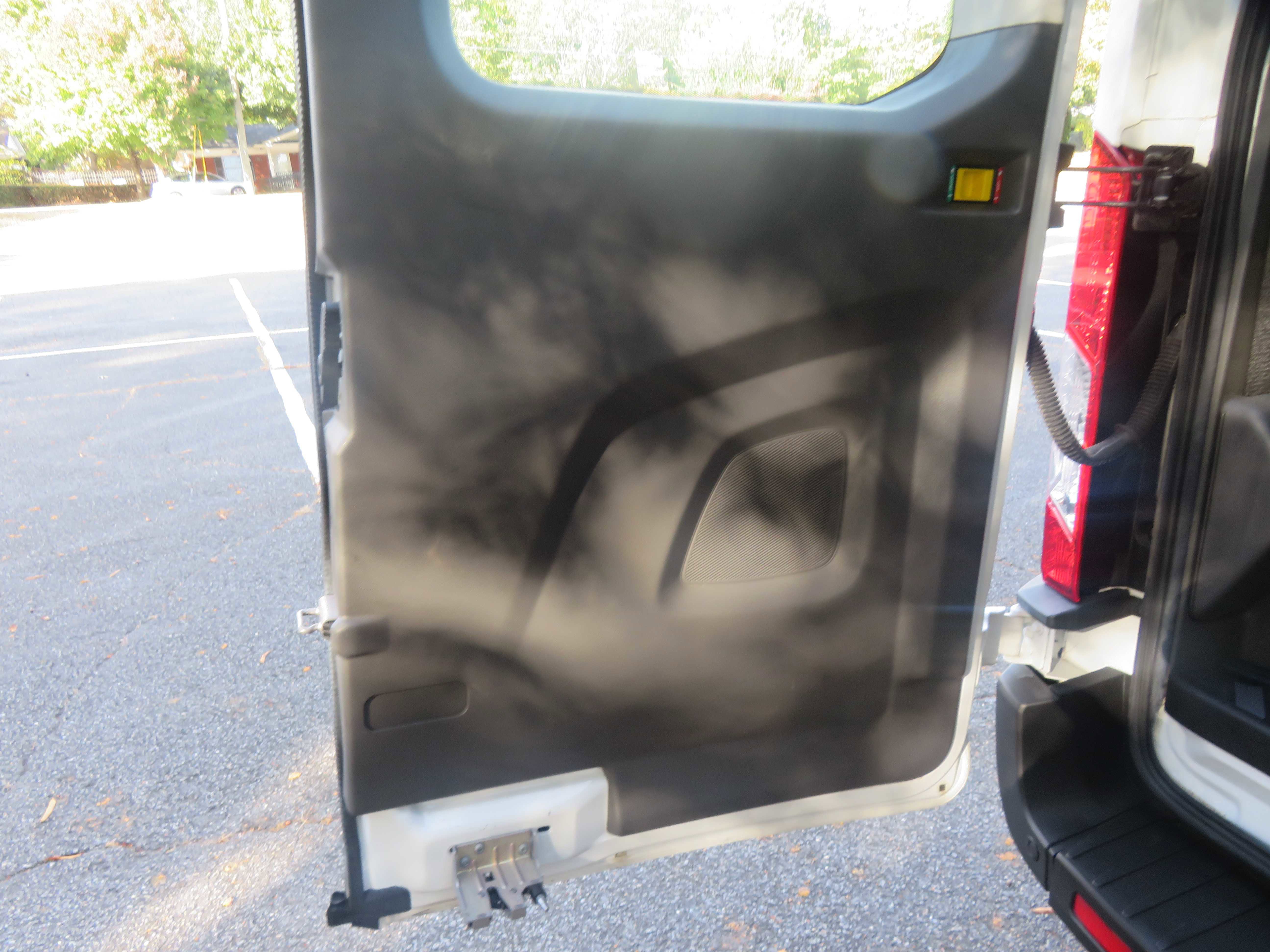 Used 2021 Ford Transit 350 XLT image 19