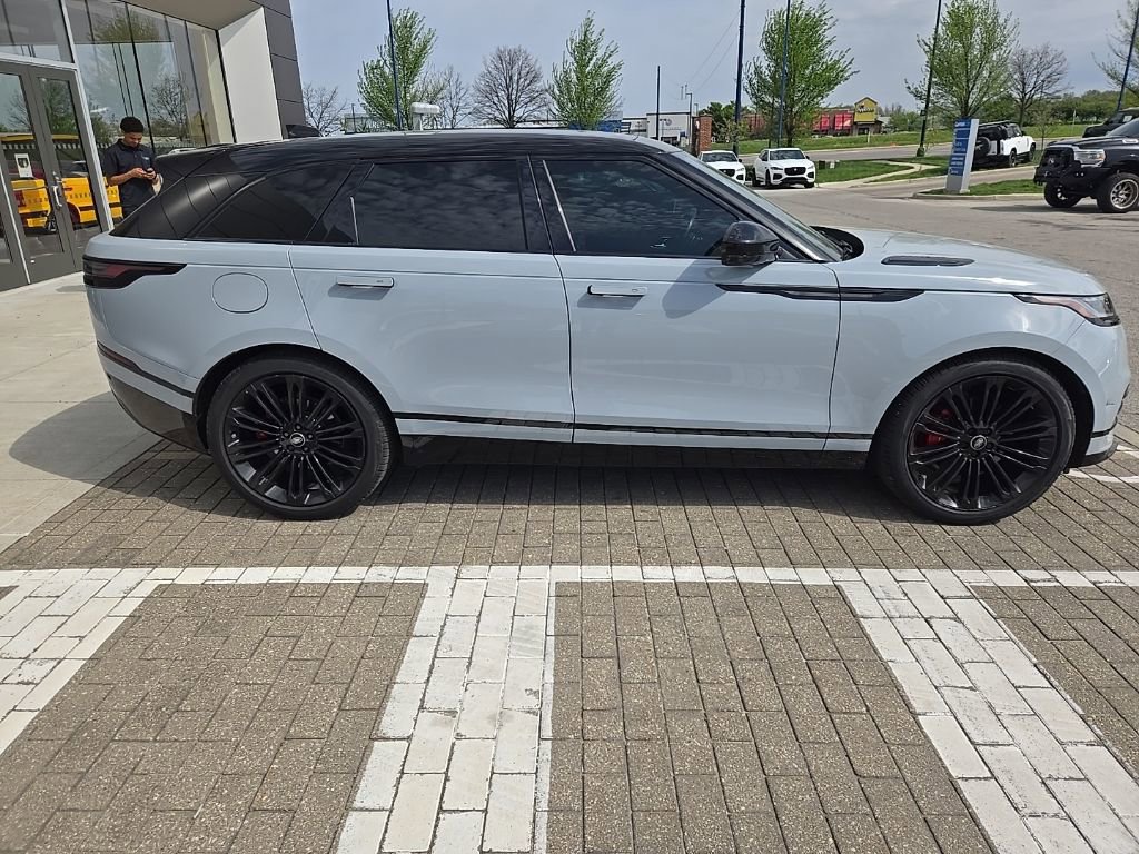 Used 2024 Land Rover Range Rover Velar Dynamic SE image 4