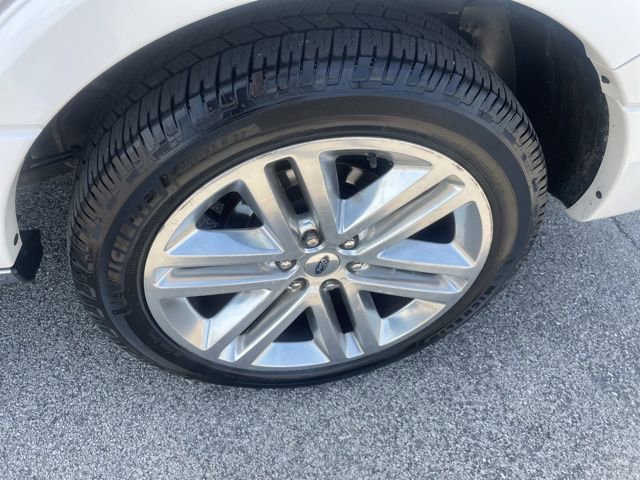 Used 2017 Ford Expedition Platinum image 17