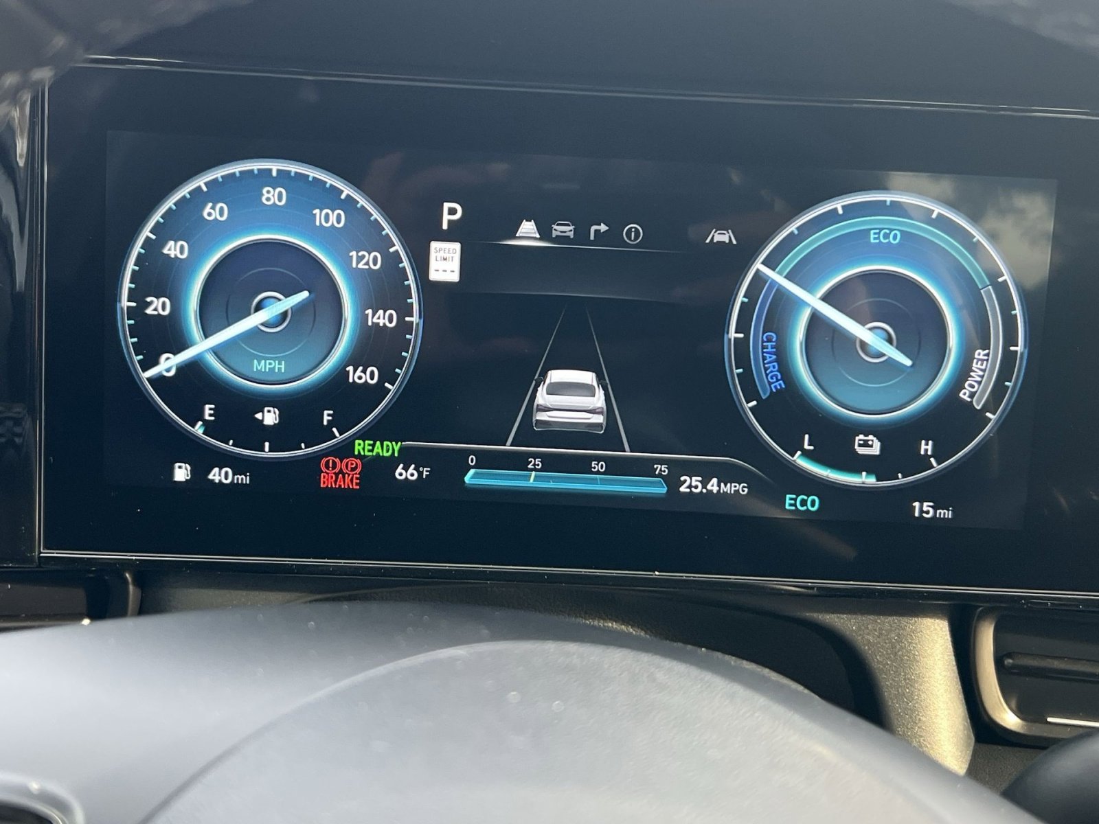 New 2025 Hyundai Elantra SEL image 14